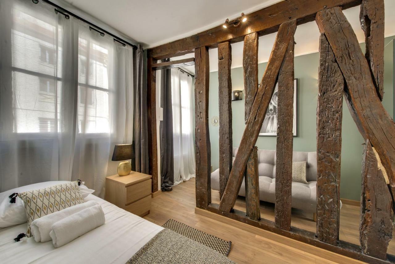 Beautiful Triplex In The Center Of Paris Apartment Exterior photo
